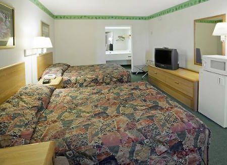 Americas Best Value Inn - Manchester Bilik gambar